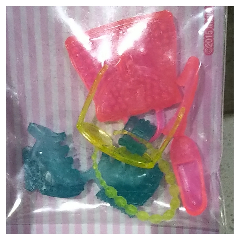 NWT 3 Barbie Complete Look Fashion Packs & 1 Accessory Pack (2014/2015) - Picture 9 of 10